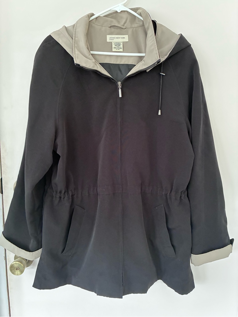 Jones New York Black Rain Jacket with Removable Beige Hood